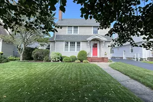 19 Stiles St, Stratford, CT 06614 - Photo 1