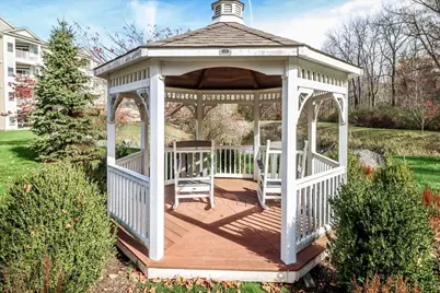433 Brookside Court #433, Newtown, CT 06470 - Photo 37
