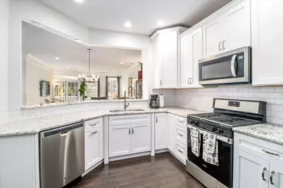 433 Brookside Court #433, Newtown, CT 06470 - Photo 15