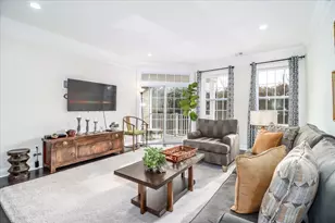 433 Brookside Ct, Newtown, CT 06470 - Photo 9