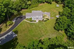 131 Woods Way Dr, Southbury, CT 06488 - Photo 3