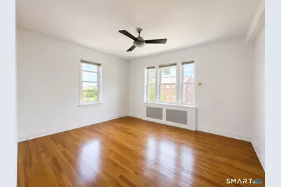70 Strawberry Hill Avenue #APT 2-2B, Stamford, CT 06902 - Photo 7