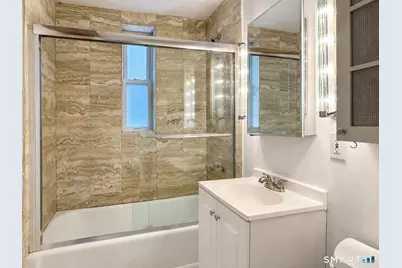 70 Strawberry Hill Avenue #APT 2-2B, Stamford, CT 06902 - Photo 9