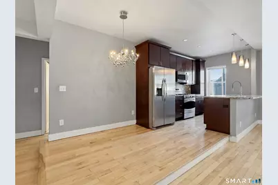 70 Strawberry Hill Avenue #APT 2-2B, Stamford, CT 06902 - Photo 3