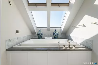 189 Shore Road, Greenwich, CT 06870 - Photo 21