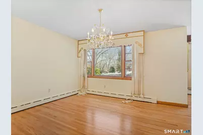 4487 Madison Avenue, Trumbull, CT 06611 - Photo 5