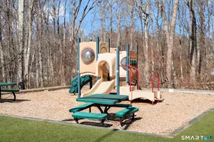 125 Murphy's Dr, Groton, CT 06340 - Photo 33