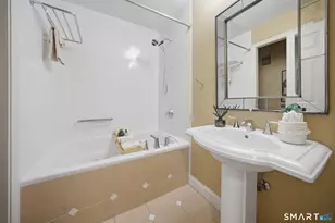 1 Gold St, Hartford, CT 06103 - Photo 35