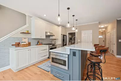 41 Glen Place, Glastonbury, CT 06033 - Photo 3