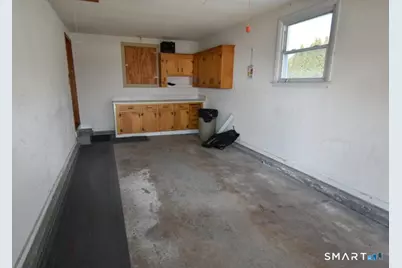 23 Lynn Avenue, Plymouth, CT 06786 - Photo 35