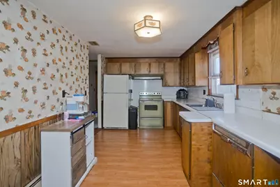 4 Fair Street, Enfield, CT 06082 - Photo 9