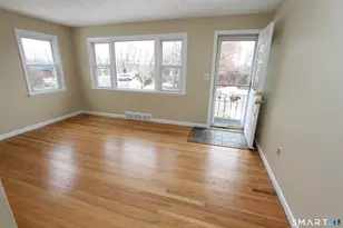 84 Marshall Ln, Derby, CT 06418 - Photo 5