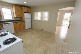 84 Marshall Ln, Derby, CT 06418 - Photo 9