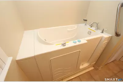 84 Marshall Lane, Derby, CT 06418 - Photo 17