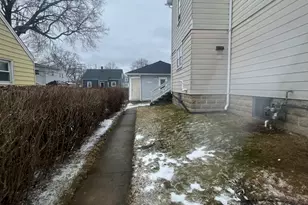 10 Graham St, Stratford, CT 06615 - Photo 5