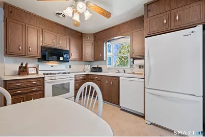 49 Dewberry Road, Waterbury, CT 06705 - Photo 3