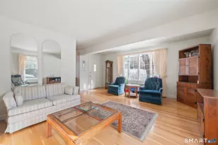 49 Dewberry Rd, Waterbury, CT 06705 - Photo 7