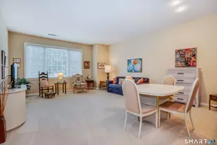 1 King Philip Dr, West Hartford, CT 06117 - Photo 9