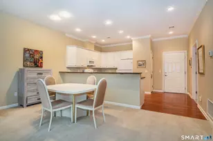 1 King Philip Dr, West Hartford, CT 06117 - Photo 7