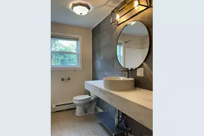 17 Meadow Street, Groton, CT 06355 - Photo 11