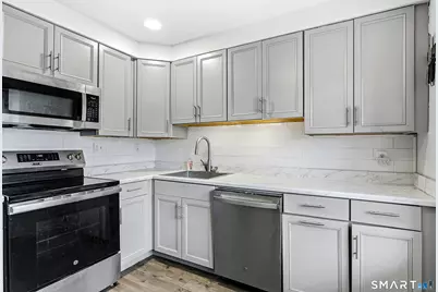 1 East Hayestown Road #15, Danbury, CT 06811 - Photo 9