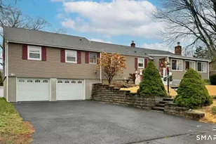 22 Hollywood Ave, Milford, CT 06460 - Photo 1