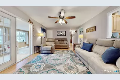 22 Hollywood Avenue, Milford, CT 06460 - Photo 9