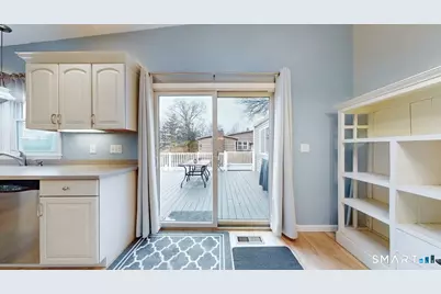 22 Hollywood Avenue, Milford, CT 06460 - Photo 15