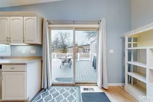 22 Hollywood Ave, Milford, CT 06460 - Photo 15