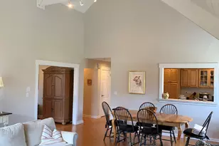 252 Agawam Dr, Stratford, CT 06614 - Photo 5