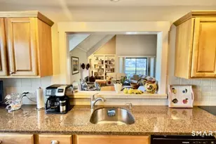 252 Agawam Dr, Stratford, CT 06614 - Photo 7