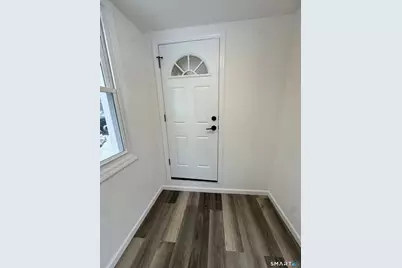24 North Avenue, North Haven, CT 06473 - Photo 29