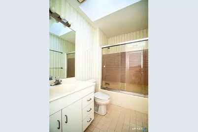 1414 Whitney Avenue #APT E3, Hamden, CT 06517 - Photo 19