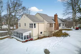 99 Pamela Ave, Groton, CT 06340 - Photo 5