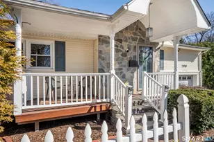 200 Mohegan Dr, West Hartford, CT 06117 - Photo 5