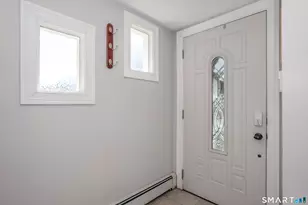 200 Mohegan Dr, West Hartford, CT 06117 - Photo 7