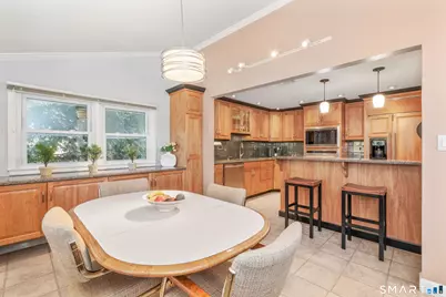 200 Mohegan Drive, West Hartford, CT 06117 - Photo 13