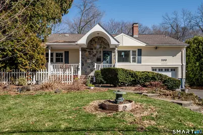 200 Mohegan Drive, West Hartford, CT 06117 - Photo 3