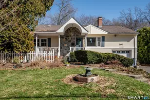 200 Mohegan Dr, West Hartford, CT 06117 - Photo 3