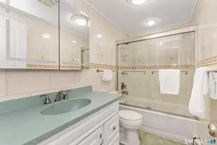 200 Mohegan Dr, West Hartford, CT 06117 - Photo 19