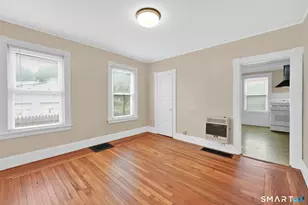 24 Thompson Ct, Enfield, CT 06082 - Photo 7