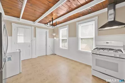24 Thompson Court, Enfield, CT 06082 - Photo 5