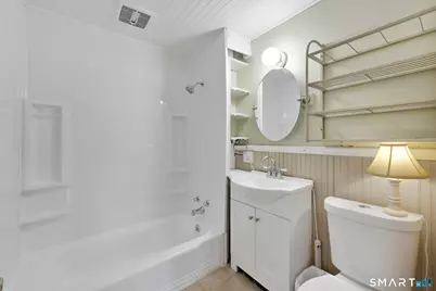 24 Thompson Court, Enfield, CT 06082 - Photo 9