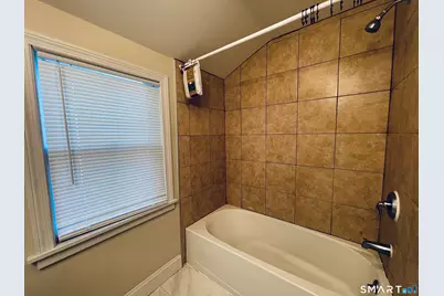 194 Washington Avenue, Torrington, CT 06790 - Photo 5