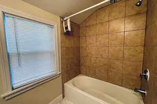 194 Washington Ave, Torrington, CT 06790 - Photo 5