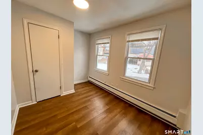 8 Locust Street, New Britain, CT 06051 - Photo 7