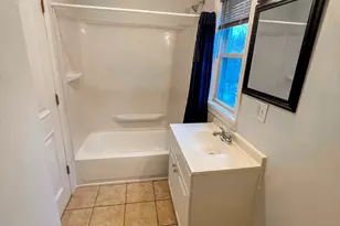 8 Locust St, New Britain, CT 06051 - Photo 13