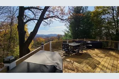 10 Fleetwood Drive, Danbury, CT 06810 - Photo 23