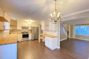 10 Fleetwood Dr, Danbury, CT 06810 - Photo 3
