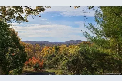 10 Fleetwood Drive, Danbury, CT 06810 - Photo 25